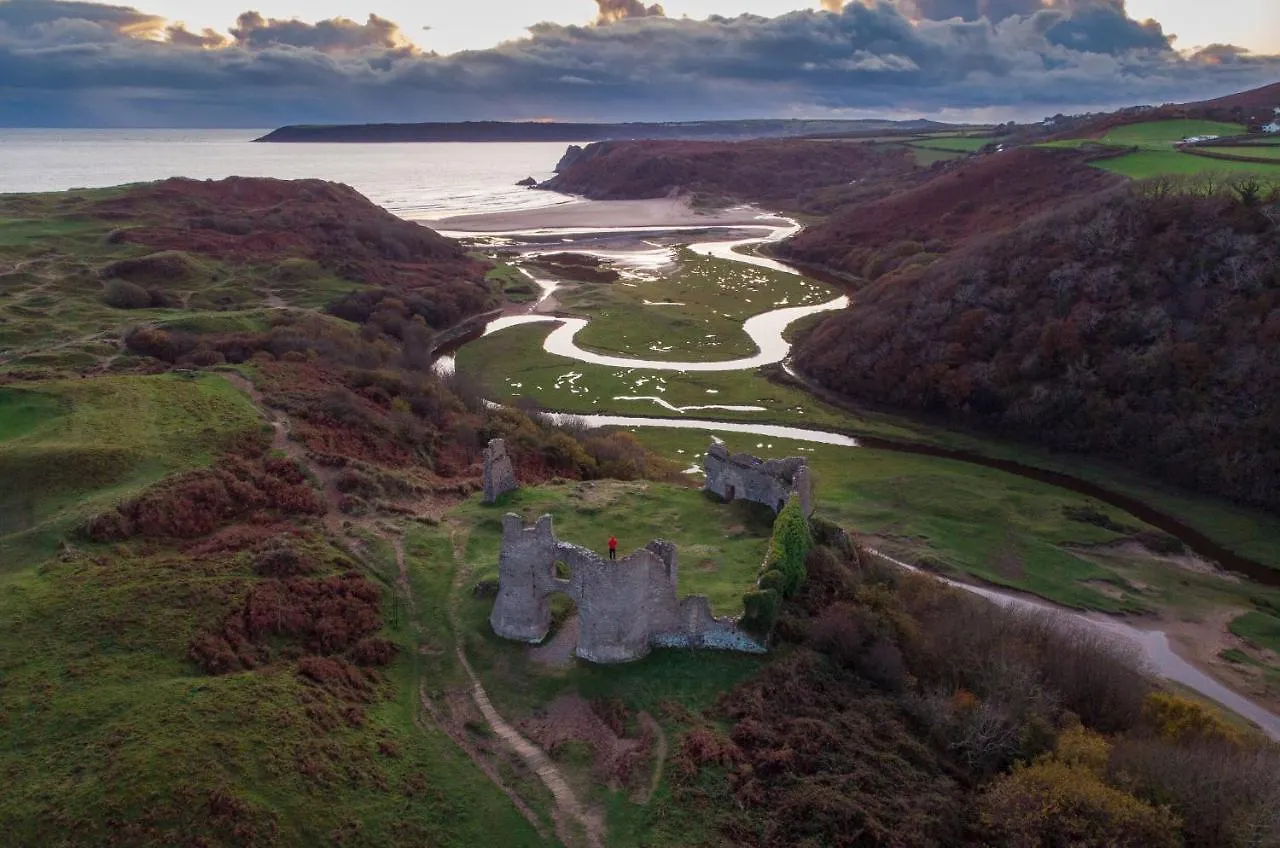 Luxury Property With Hot Tub And Sea Views Oystermouth Holiday home
